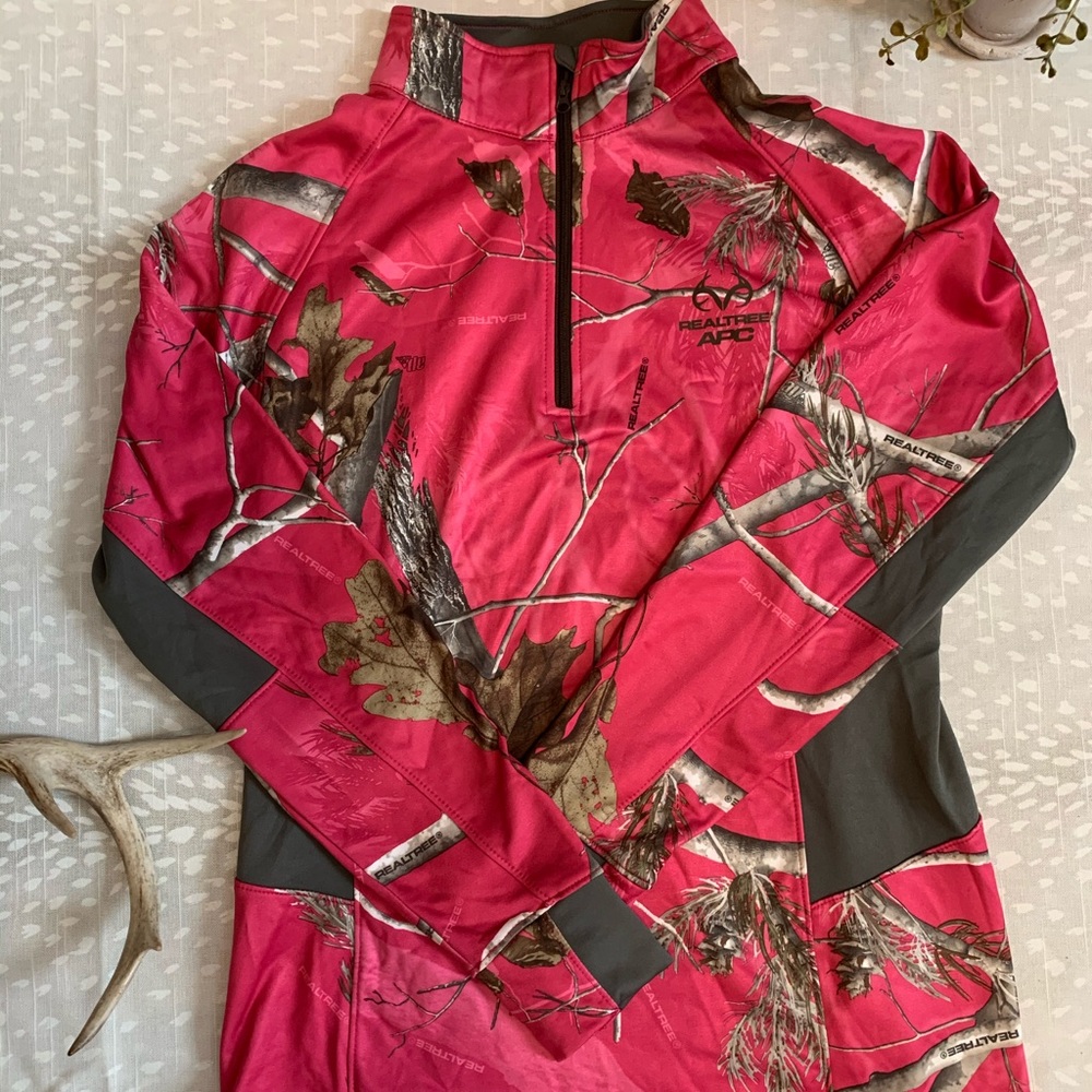 Real tree pullover